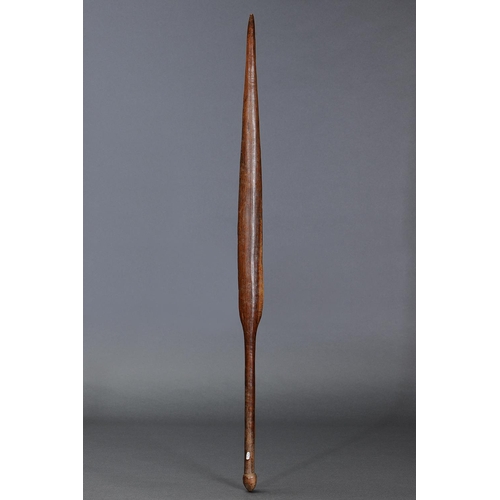 1041 - FINE EARLY SPEAR THROWER (WOOMERA, SOUTH EAST VICTORIA, Carved and engraved hardwood (with custom st... 