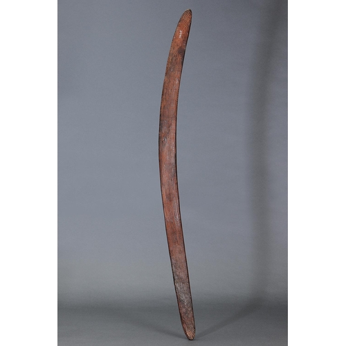 1072 - LARGE FIGHTING BOOMERANG CLUB, LAKE EYRE REGION, SOUTH AUSTRALIA, Carved and engraved hardwood and n... 