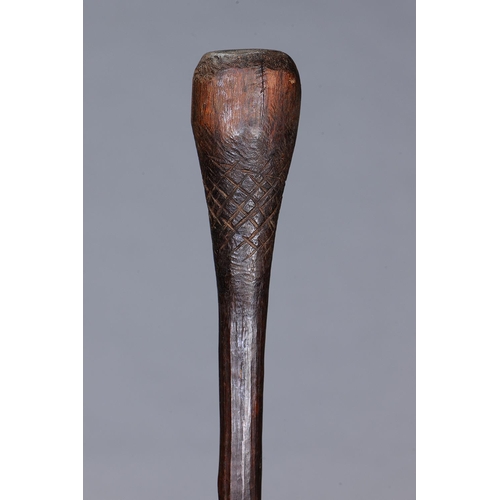 1078 - EARLY INCISED BULBOUS CLUB, SOUTH EAST SOUTH AUSTRALIA, Carved and engraved hardwood (with custom st... 