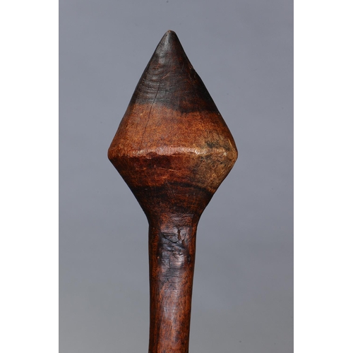 1087 - EARLY BULBOUS CLUB, MURRAY RIVER REGION, SOUTH EAST VICTORIA, Carved hardwood (with custom stand) Cl... 