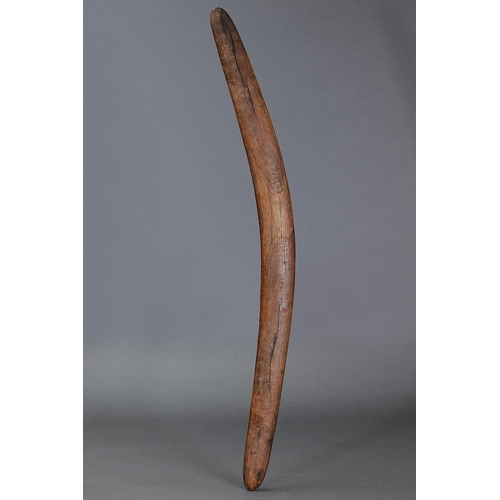 1246 - EARLY BOOMERANG CLUB, COOPERS CREEK REGION, SOUTH AUSTRALIA, Carved and engraved hardwood (with cust... 