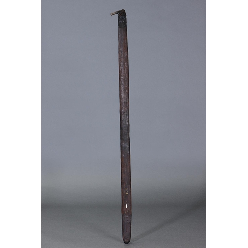 1265 - EARLY SPEAR THROWER (WOOMERA), GULF OF CARPENTARIA, NORTH EAST QUEENSLAND, Carved hardwood and spini... 