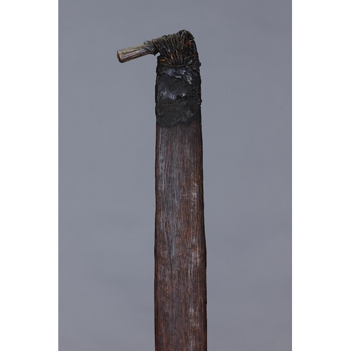 1265 - EARLY SPEAR THROWER (WOOMERA), GULF OF CARPENTARIA, NORTH EAST QUEENSLAND, Carved hardwood and spini... 