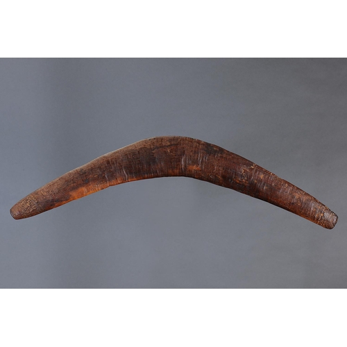 1296 - EARLY INCISED BOOMERANG, WESTERN AUSTRALIA, Carved and engraved hardwood (no custom stand) Of plano-... 