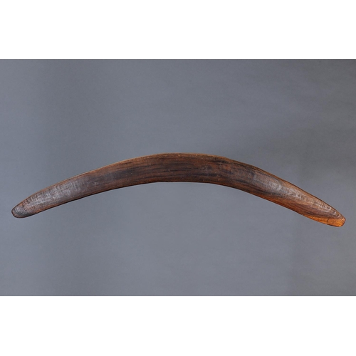 1299 - RARE EARLY INCISED CEREMONIAL BOOMERANG, WESTERN DESERT/CENTRAL AUSTRALIA, Carved and engraved hardw... 