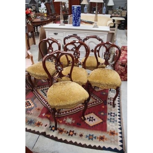 476 - Set of four antique Victorian pierced back dining chairs and a pair of antique Victorian balloon bac... 