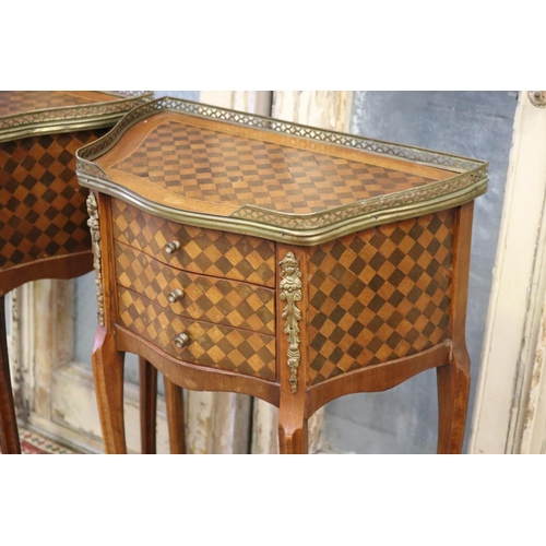 14 - Pair of quality French Louis XV style parquetry nightstands with brass gallery, unique checkered wor... 