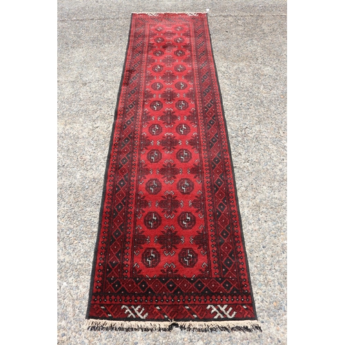 195 - Afghan turkmen rug, approx 285cm x 77cm