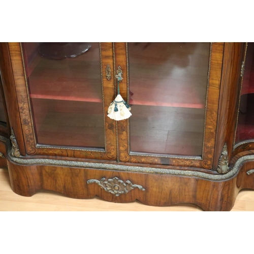 10 - Fine antique mid Victorian figured walnut credenza, serpentine shaped front, fitted with ormolu moun... 