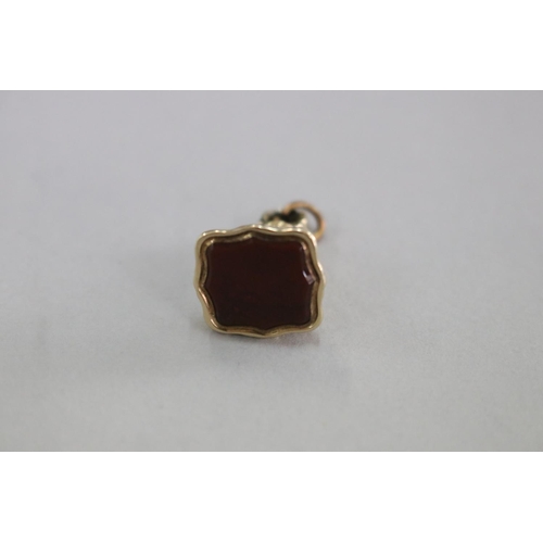 311 - Antique gold seal, with vacant cornelian