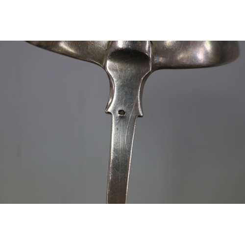 62 - Antique Georgian sterling silver soup ladle, marked for London 1834 - fiddle pattern, approx 215 gra... 