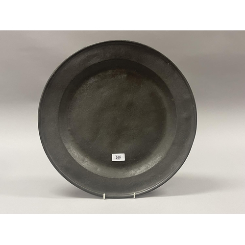 260 - Large antique pewter charger, touch mark attributed to Samuel Smith, approx 46.5cm Dia