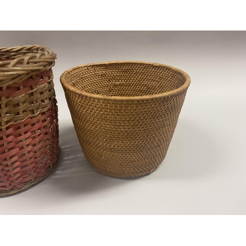 265 - Five hand woven baskets, approx 29cm H x 28cm Dia and smaller (5)