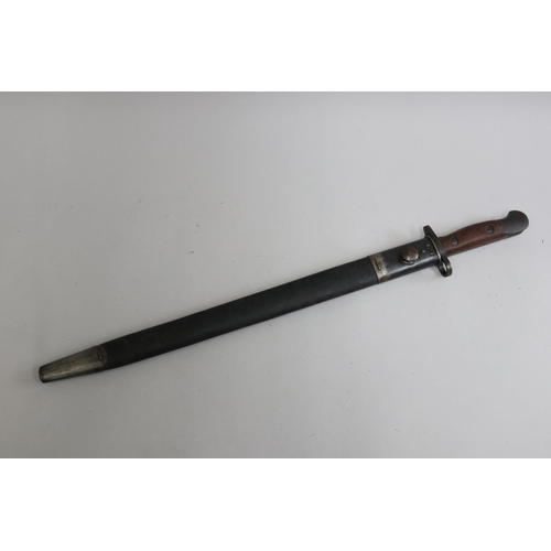 143 - SHOULD READ - Choice Australian WW1 dated Pattern 1908 bayonet with scabbard. With Lithgow stamp and... 