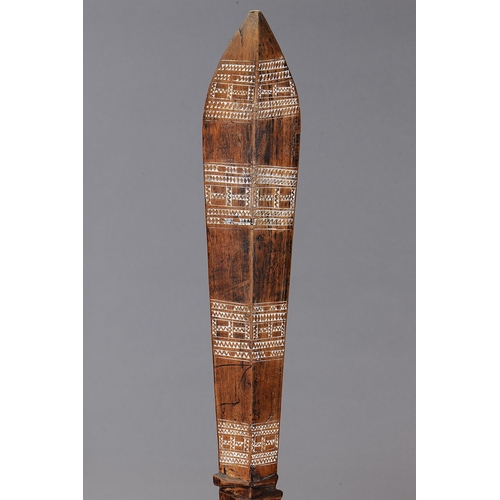 1017 - WAR CLUB, SAMOA ISLANDS. Carved and engraved hardwood and lime. A large, hand-carved wooden war club... 