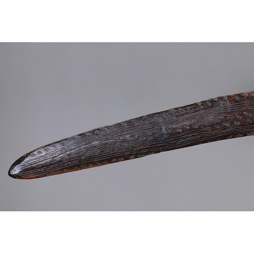 1066 - LARGE FINE EARLY ENGRAVED BOOMERANG, WESTERN NEW SOUTH WALES / SOUTHERN QUEENSLAND. Carved hardwood.... 