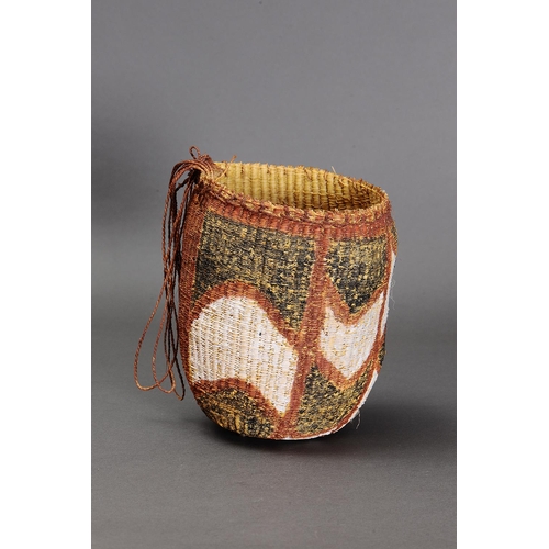 1071 - LILY KURRULTYA, DILLY BAG, JARRULUK, NORTHERN TERRITORY. Woven plant fibre and natural pigment. A di... 