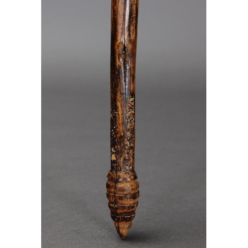 1079 - EARLY THROWING CLUB, CONDAH LAKES, VICTORIA. Carved and engraved hardwood. The curving shaft of circ... 