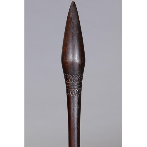 1082 - EARLY LARGE TRANSITIONAL ENGRAVED BULBOUS CLUB, SOUTH EAST AUSTRALIA. Carved and engraved hardwood. ... 