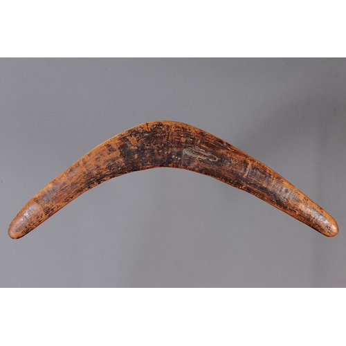 1085 - RARE EARLY BOOMERANG, VICTORIA. Carved hardwood. Of thin bi-convex section with ribbed surface and o... 