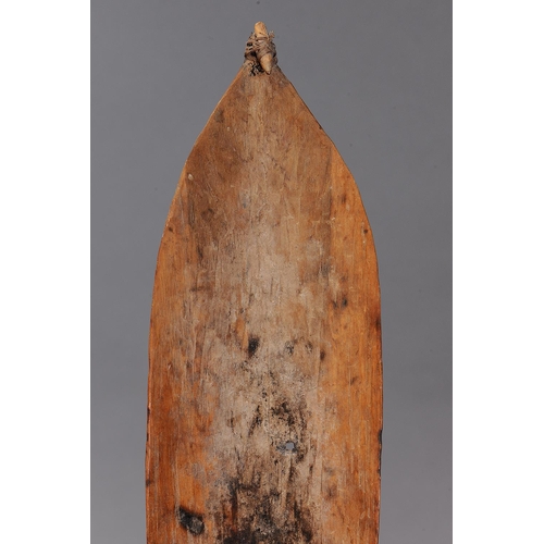 1088 - EARLY SPEAR THROWER (WOOMERA), CENTRAL AUSTRALIA, NORTHERN TERRITORY. Carved hardwood, spinifex resi... 