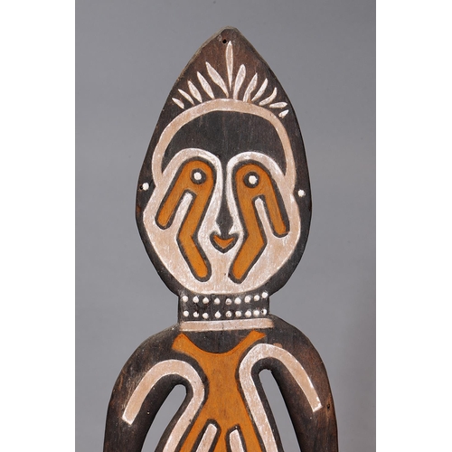 1109 - BIOMA SPIRIT FIGURE, PAPUAN GULF, PAPUA NEW GUINEA. Carved and engraved wood and natural pigments. A... 