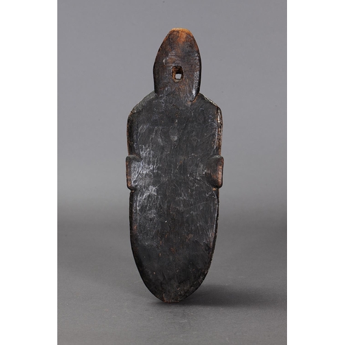 1135 - IATMUL ANCESTOR HEAD, PAPUA NEW GUINEA. Carved and engraved hardwood with natural pigments. Approx L... 