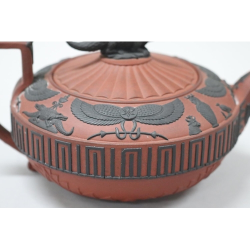 79 - A rosso antico teapot made by Wedgwood ca. 1810. The pot's red body is accentuated by black basalt d... 