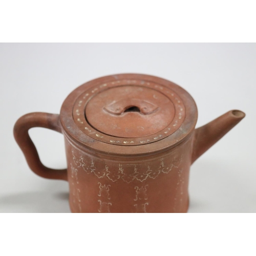 68 - Antique Chinese Yixing Zhusha clay cylinder tea pot, fine incised bands of decoartion. wit original ... 