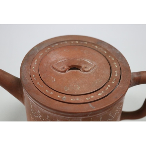 68 - Antique Chinese Yixing Zhusha clay cylinder tea pot, fine incised bands of decoartion. wit original ... 