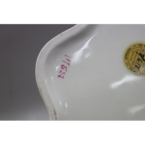 80 - Antique late 18th century Newhall tea pot, with label for the Australian antique porcelain gallery, ... 