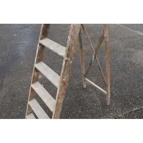 3016 - Old French wooden stepladder, approx 181cm H