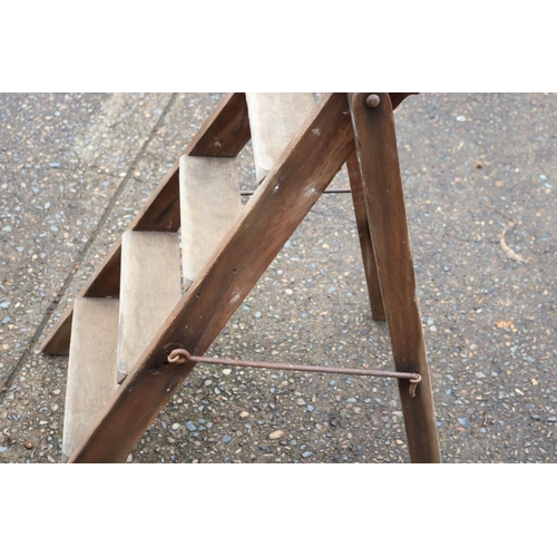3017 - Old French wooden stepladder, approx 83cm H