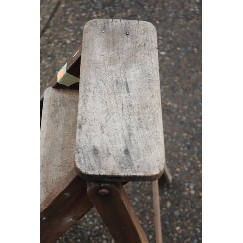 3017 - Old French wooden stepladder, approx 83cm H