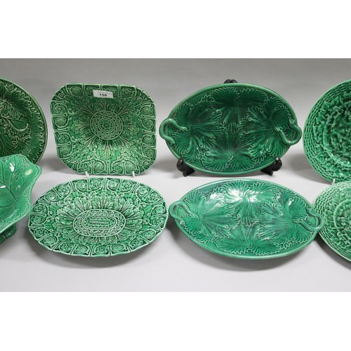 158 - Good selection of antique and later Majolica green leaf plates, comports, approx 27cm W and smaller ... 