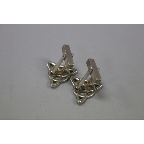 163 - Pair of silver Sold'or Celtic knot cufflinks, marked SD, approx 9 grams and 2cm W (2)