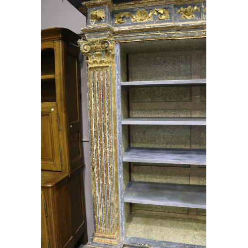 99 - Impressive antique 18th century Italian baroque open bookcase. Of architectural form, applied all ov... 