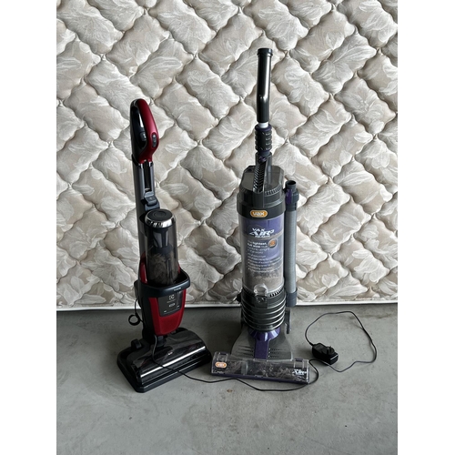 33 - Electrolux rechargeable cleaner (working) along with Vax power head cleaner (working)
(2)