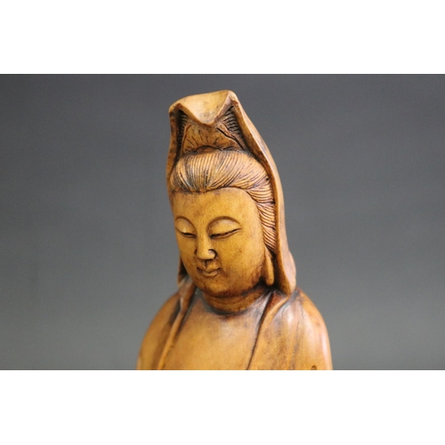 300 - Chinese carved boxwood Guan Yin figure, approx 26cm H