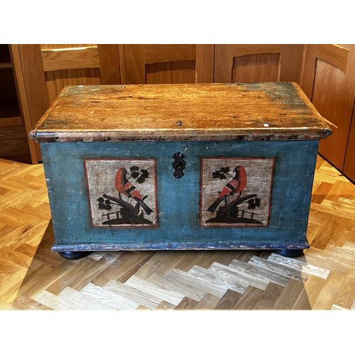1131 - Antique Swedish painted pine coffer, two painted panels to the front with parrots on naturalistic gr... 