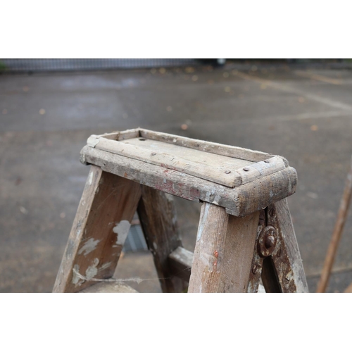 32 - Old French wooden stepladder, approx 154cm H