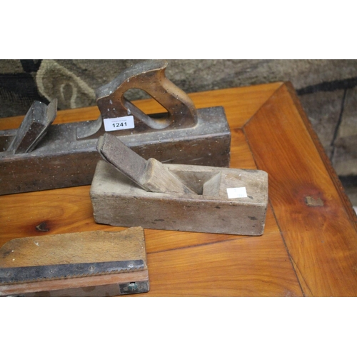 283 - Various antique French wooden hand planes, approx 60cm L and shorter