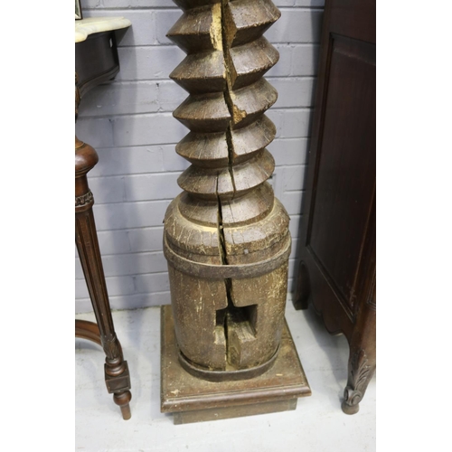 207 - Antique mill screw converted to a jardiniere stand, damaged, approx 144cm H