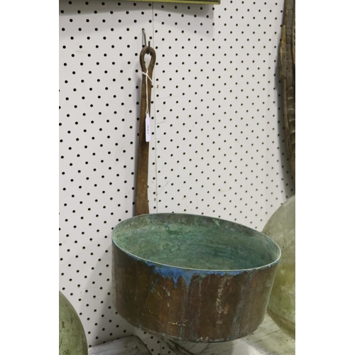 247 - French copper saucepan, approx 25cm Dia