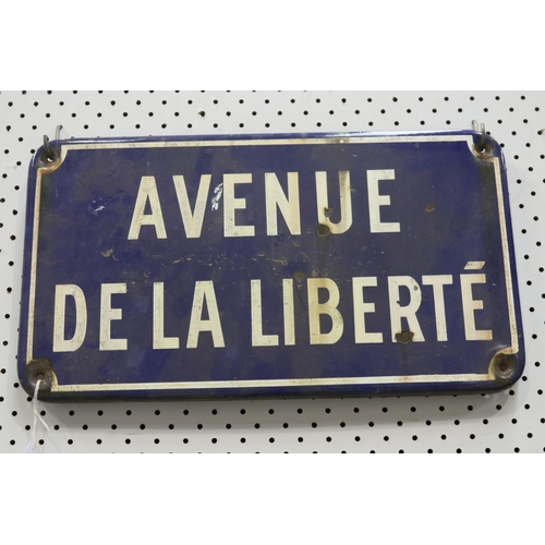 317 - French enamel sign - Avenue de la Liberte, approx 25cm x 45cm