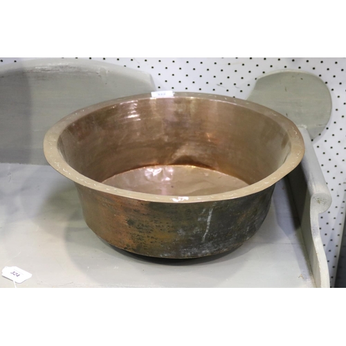 322 - Large French copper pot, approx 15cm H x 40cm Dia