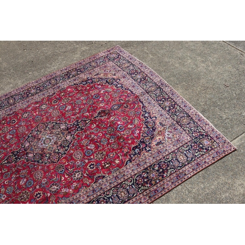 185 - Persian Kashan hand knotted carpet, approx 387cm x 291cm