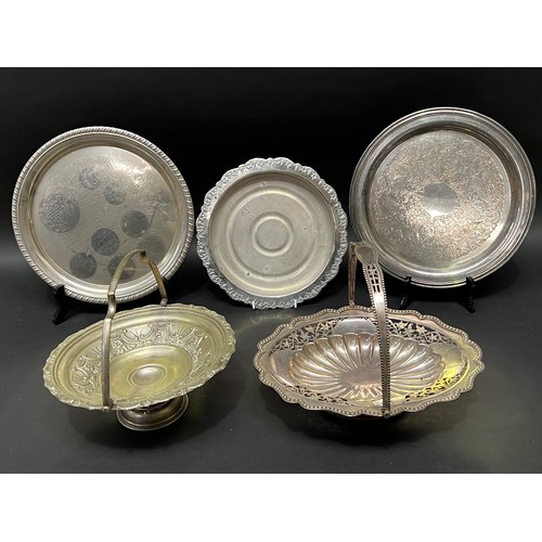 165 - Assortment of silver plate baskets and trays etc, approx 31cm Dia and smaller