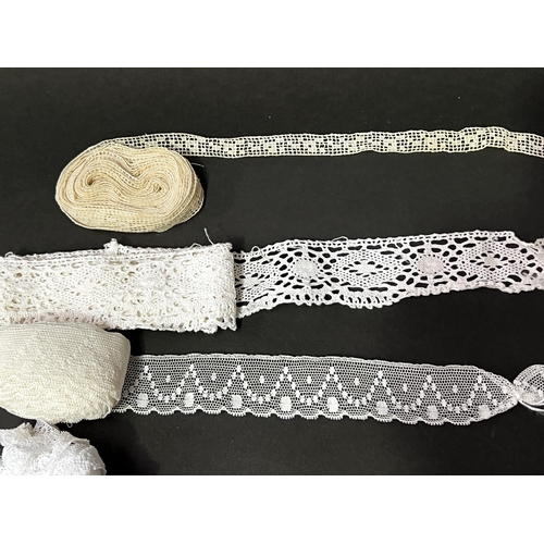 217 - Assortment of a lace edging (No measurements for this lot) (8)