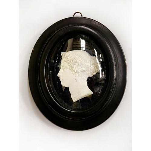 2 - Framed antique silhouette of Queen Victoria, approx 18cm x 16cm (2)